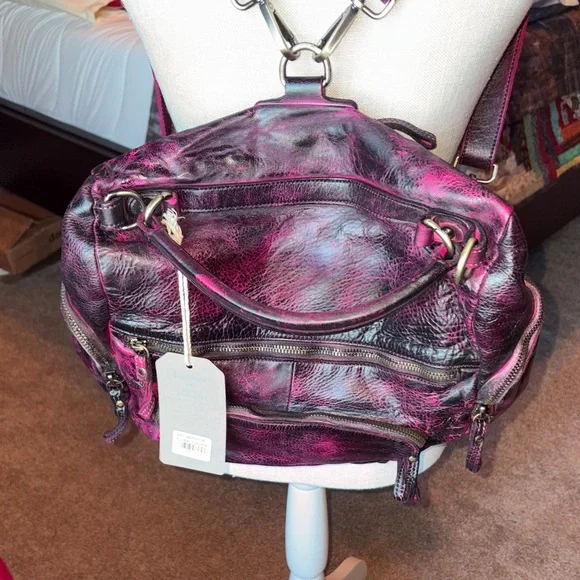 Lusher made in Italy blackened fuchsia backpack purse, great for travel. Bnnu - Picture 1 of 10